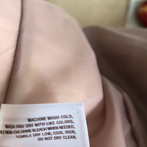 Old Navy size M puffer coat - worn twice - Picture 8 of 9